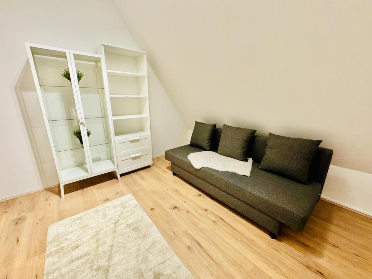 App Klabautermann, direkt am Alten Strom Rostock Bagian luar foto